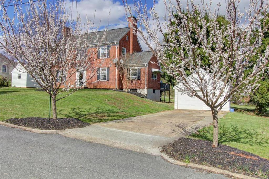 Home Sweet Home Suite: Liberty University Nearby Lynchburg Exterior photo